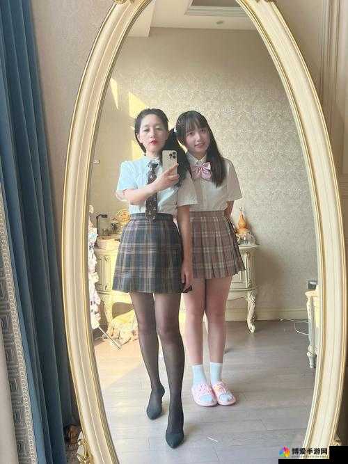 一起探讨：JK 开襟乳液狂飙背后的现象